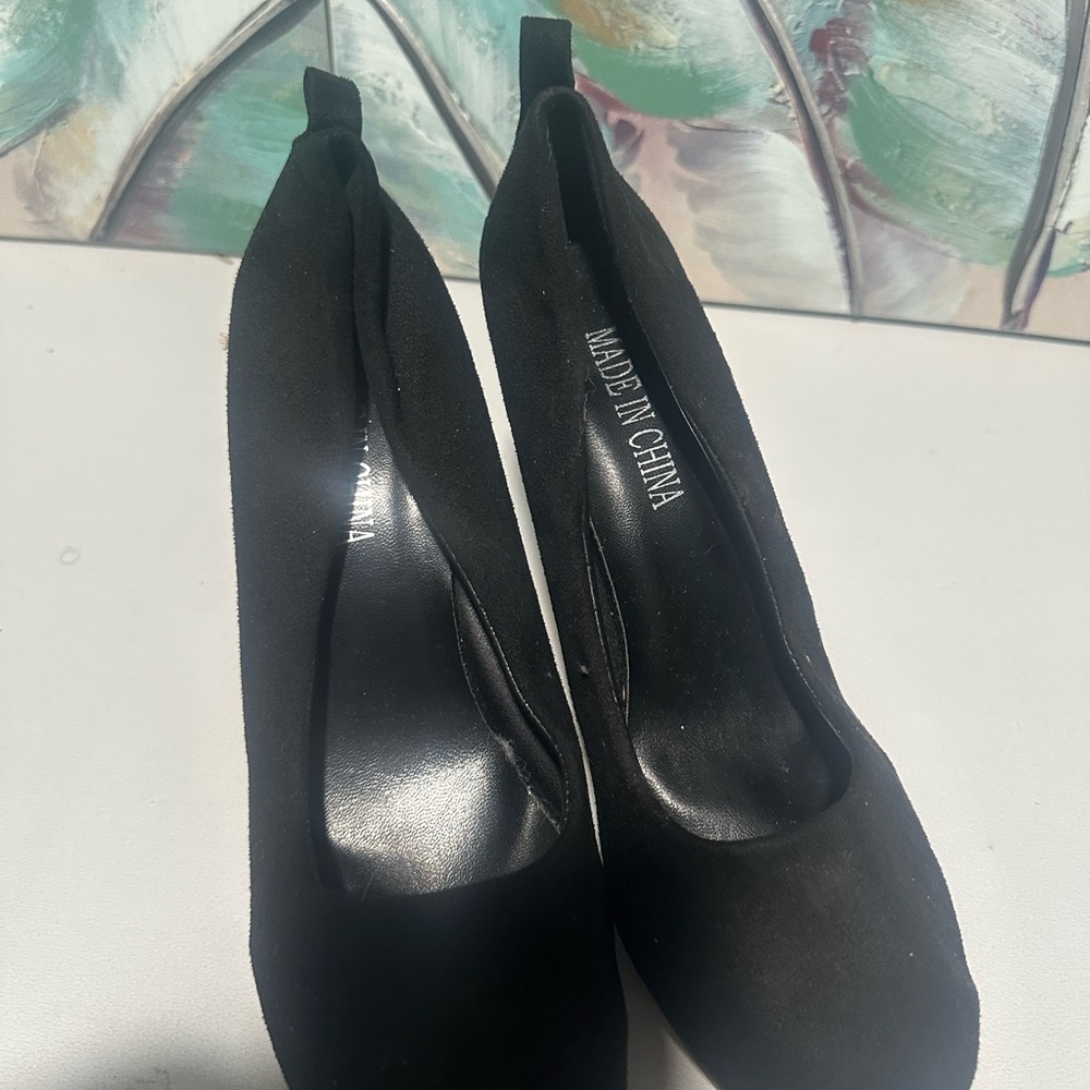Elegant Black Women's Shoes